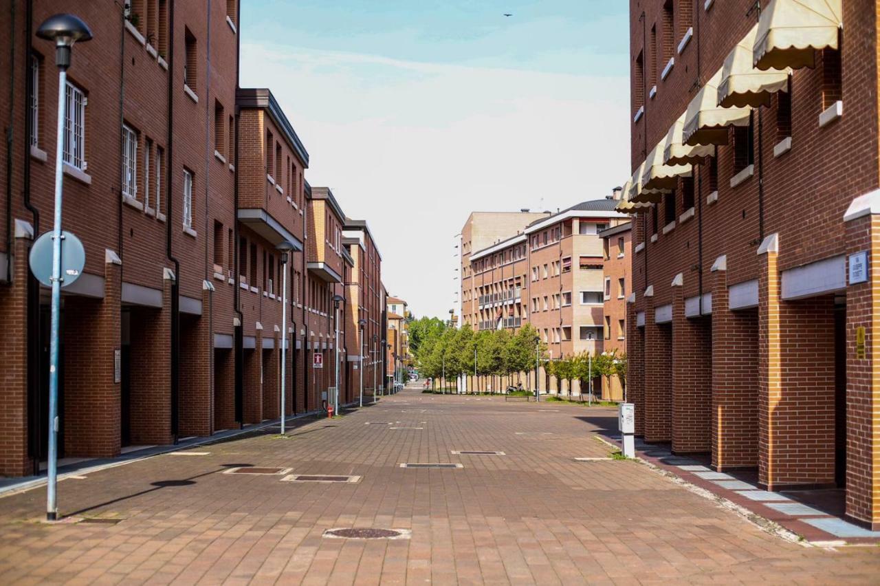 Travel Fiera Apartment Bologna Exterior photo